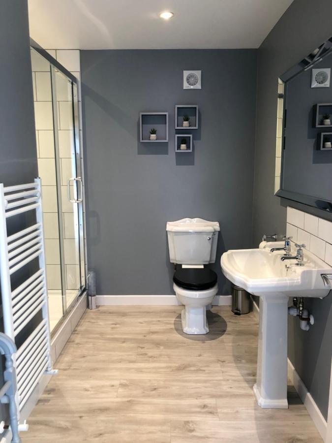 The Chalet Inverness Bagian luar foto